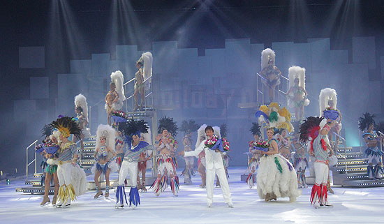 Holiday on ice "Festival" vom 07.-15.02.2015 in der M&uuml;nchner Olympiahalle (&copy;Foto: Martin Schmitz)